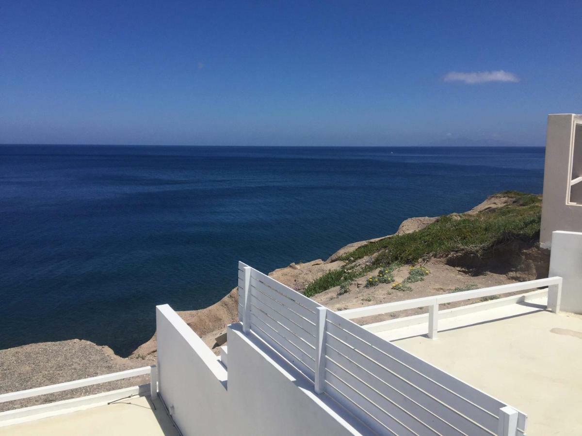 Infinite Blue Luxury Suites Fira  Exterior photo